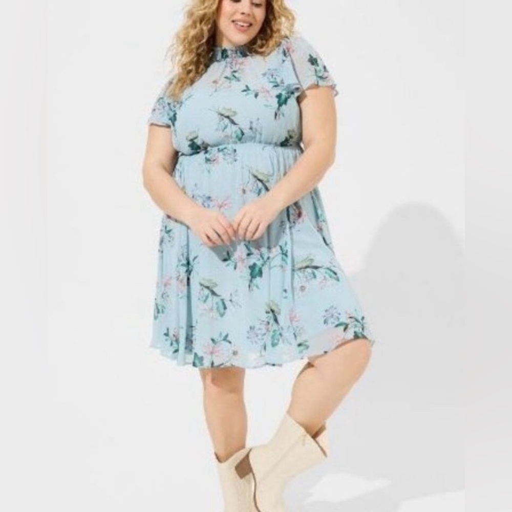 Torrid blue mini floral chiffon dress Sz 1x-14-16. NWT! - Picture 2 of 14